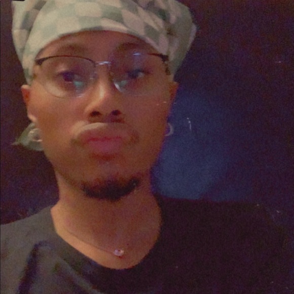 Meet your Posher, Oshay - Picture 14 of 16